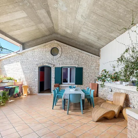 Holiday home Amazing In With Sauna