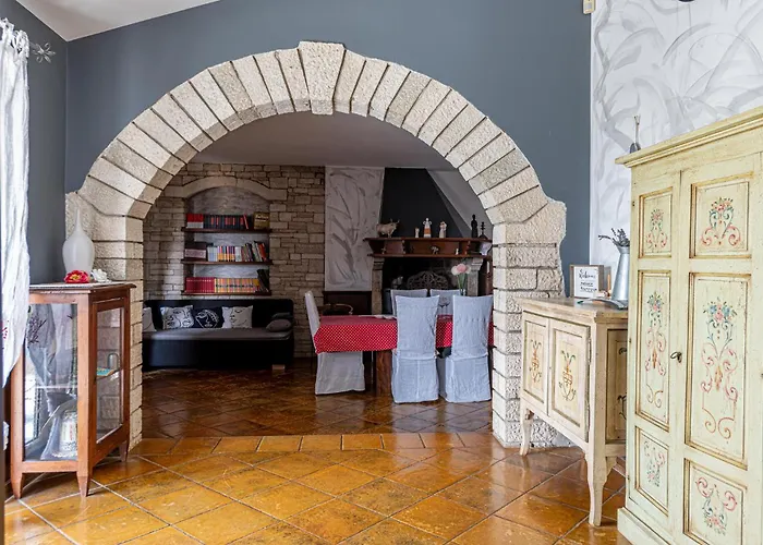 Amazing In With Sauna Prázdninový dům Pula