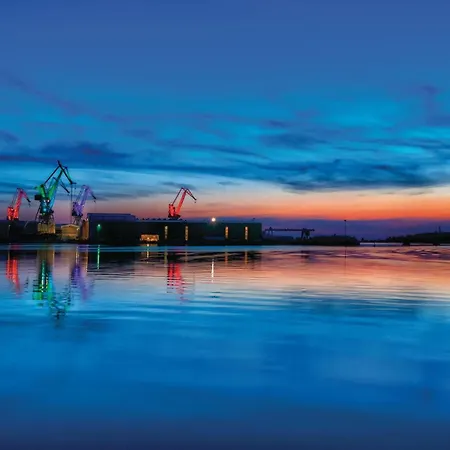 Vikendica Amazing In With Sauna Pula