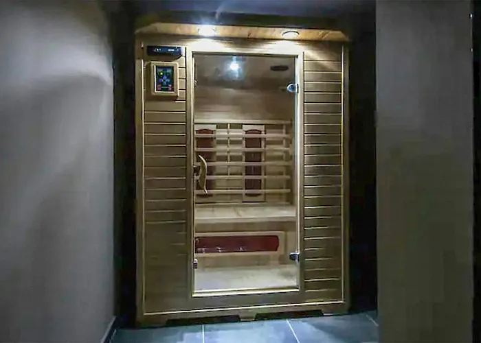 Amazing In With Sauna * 普拉