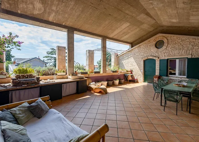 Amazing In With Sauna * 普拉