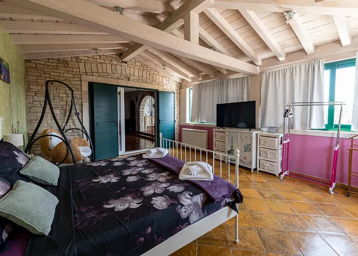 Amazing In With Sauna